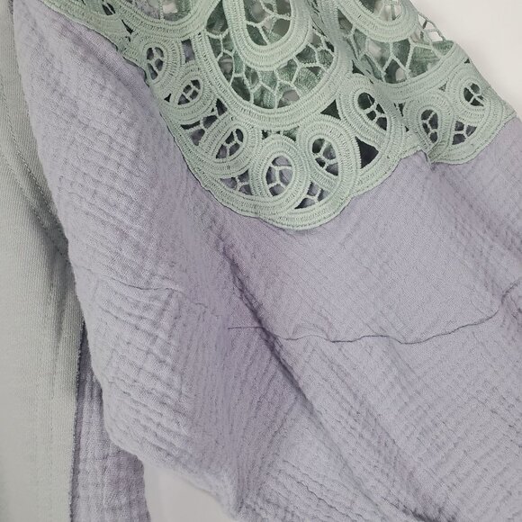 GIMMICK BKE Womens Blouse Medium Pieced Lace Pigeon Gray/Blue Green Cottage Slub - Picture 13 of 13